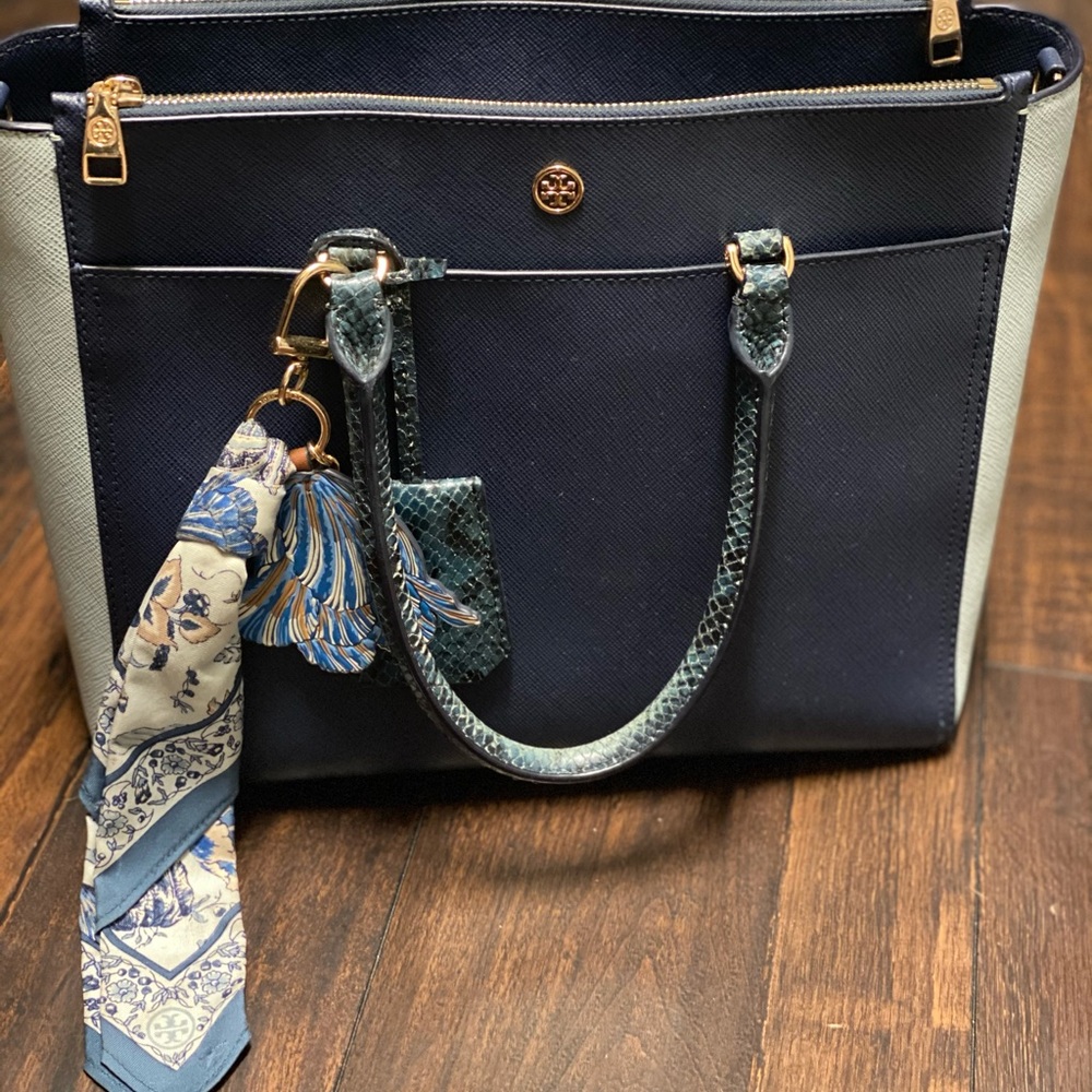 Tory Burch Robinson zipper satchel purse